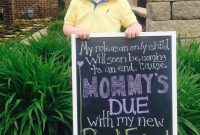 Feature Friday: DIY Pregnancy Announcement Ideas with Family & Friends