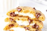 Cheesecake-Stuffed Chocolate Chip Cookies: Gooey Dessert Recipe