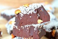 2-Ingredient Chocolate Fudge Recipe — Quick Homemade Fudge