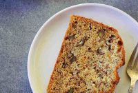 Moist Vegan Banana Bread Recipe with Simple Ingredients