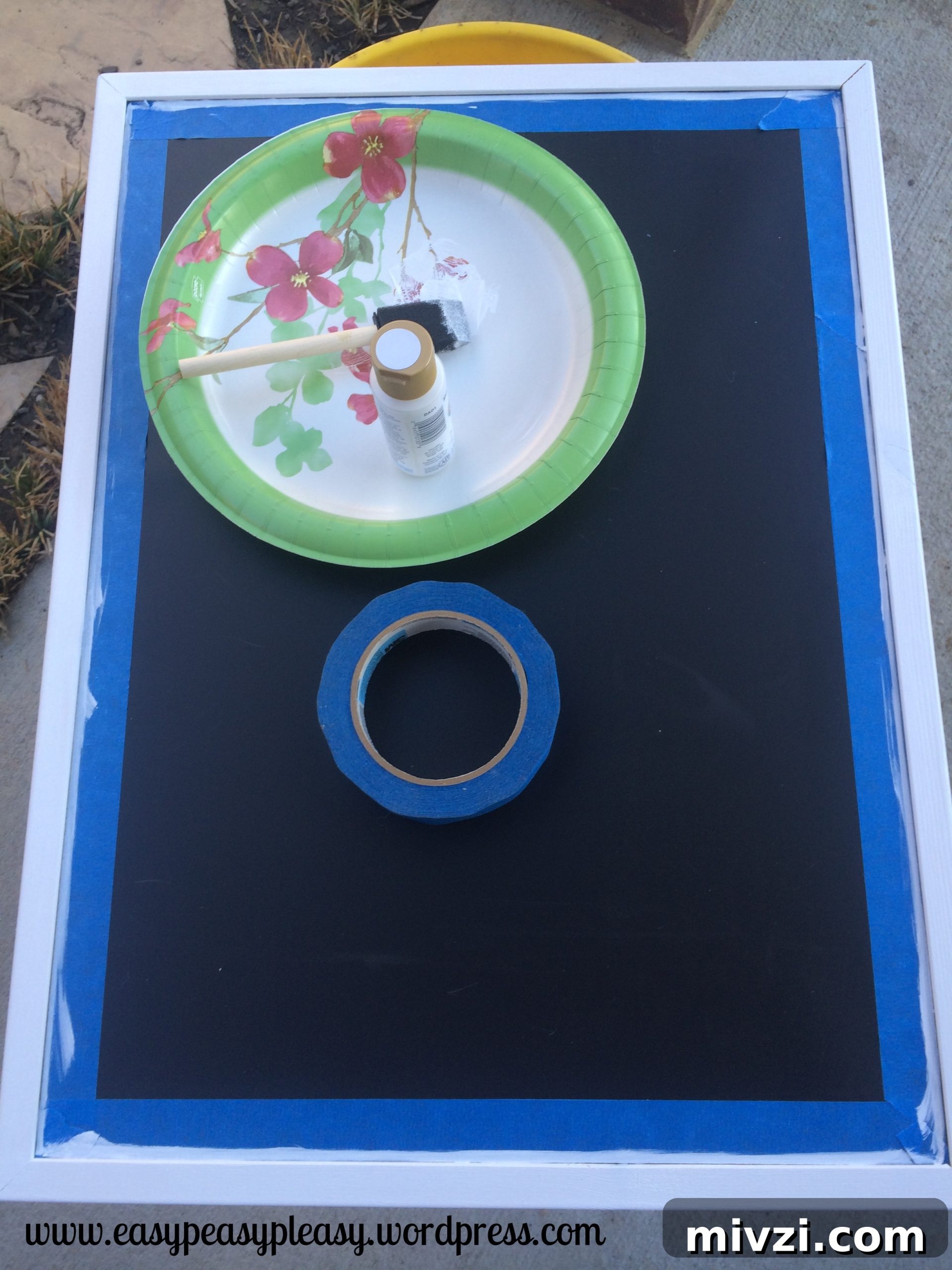 Feature Friday: DIY Pregnancy Announcement Ideas with Family & Friends 4 painting a chalkboard frame DIY