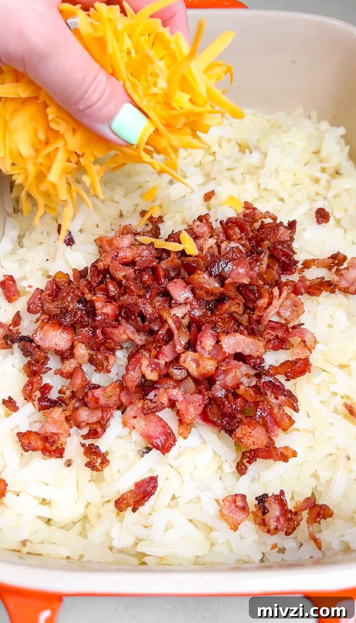 Cheesy Hashbrown Breakfast Casserole with Sausage and Eggs 6 Breakfast casserole with hashbrows