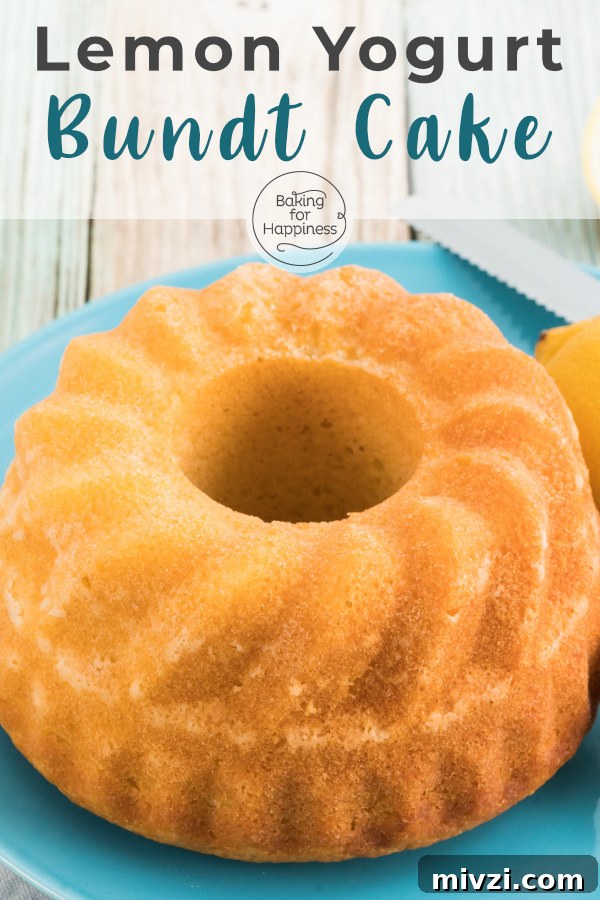 Moist lemon yogurt bundt cake with oil. Quick to prepare and wonderfully fluffy and moist. You will be thrilled!
