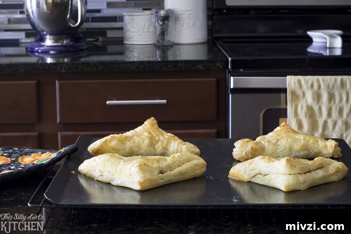 Fried Apple Turnovers, puff pastry filled with stove-top homemade fried apples! Fried Apple Turnovers, puff pastry filled with stove-top homemade fried apples!