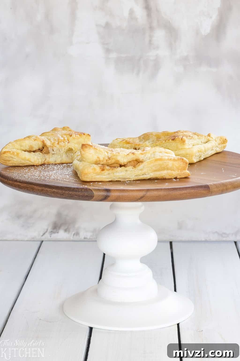 Fried Apple Turnovers, puff pastry filled with stove-top homemade fried apples! Fried Apple Turnovers, puff pastry filled with stove-top homemade fried apples!