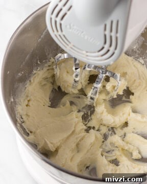 Keto Buttercream Mints: Low-Carb Peppermint Candy Recipe 7 Mix butter mint cream mixture.
