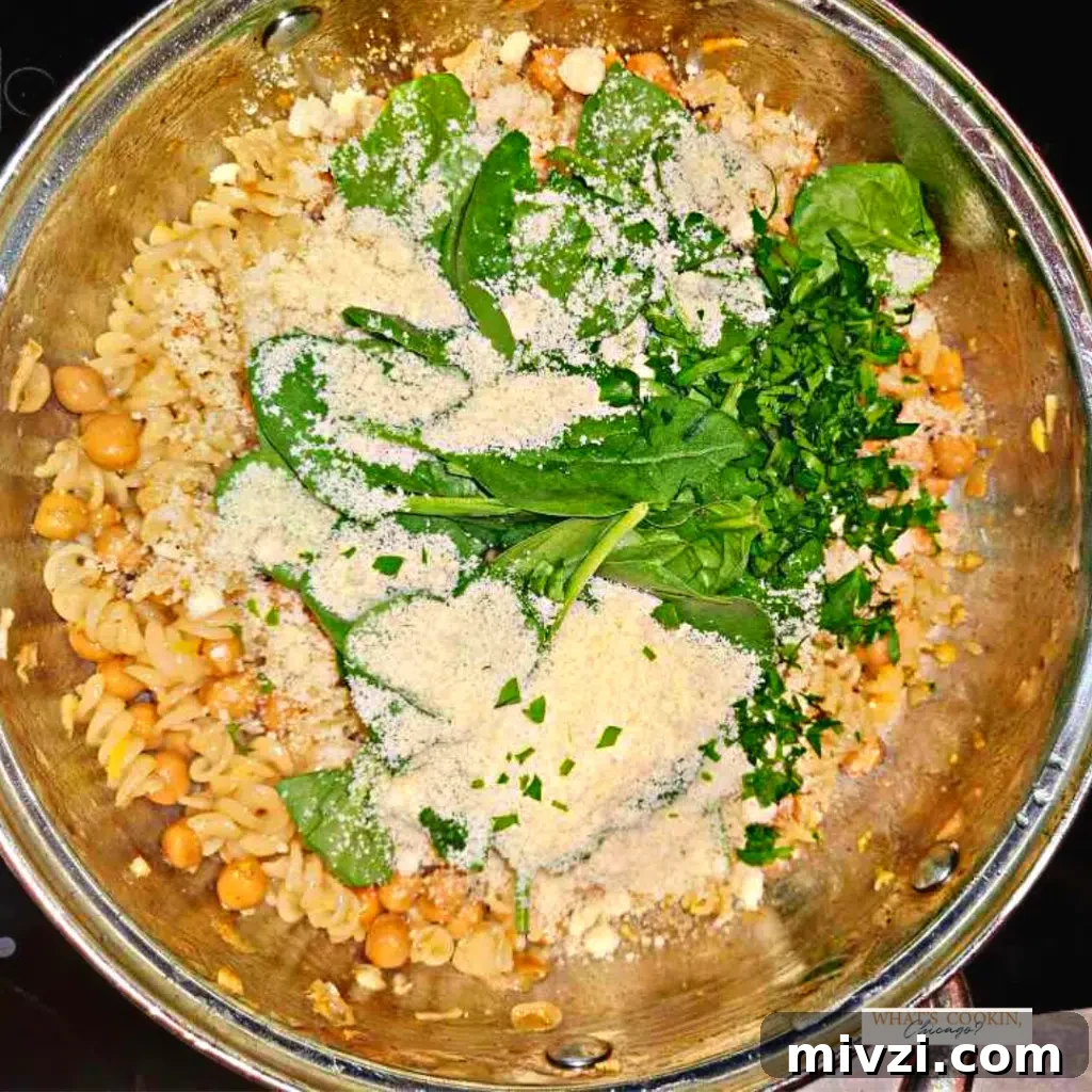 Chickpea Pasta with Spinach: Quick Protein-Packed Dinner Recipe 7 Chickpea Pasta with Spinach with cheese