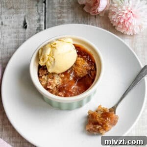 Individual rhubarb crumble with ice cream