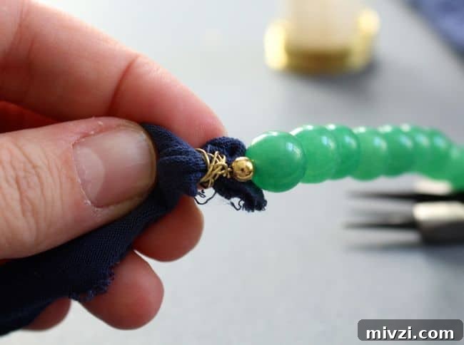 Beads and fabric necklace