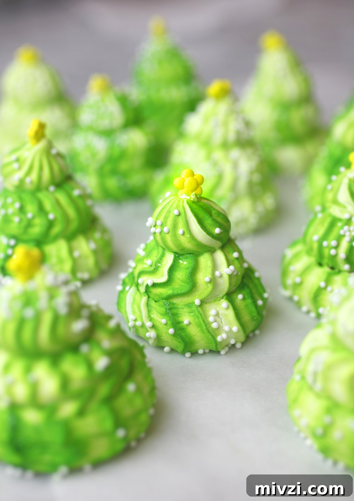 Festive Christmas Cookie Gift Boxes for Holiday Gifting 14 img 23144 13