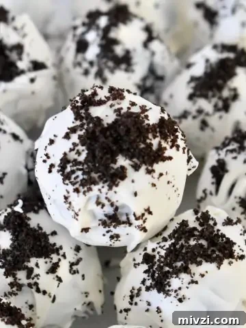 Cookies and Cream Truffles with Oreos.