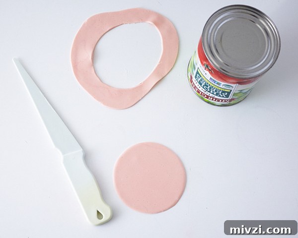 How to make a Russian nesting doll cake | by Cakegirls for TheCakeBlog.com