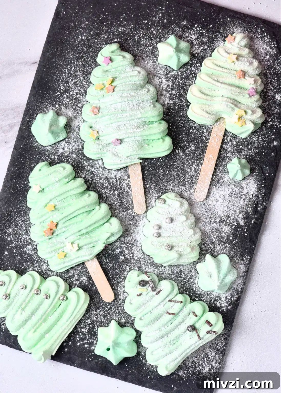 Christmas tree meringue