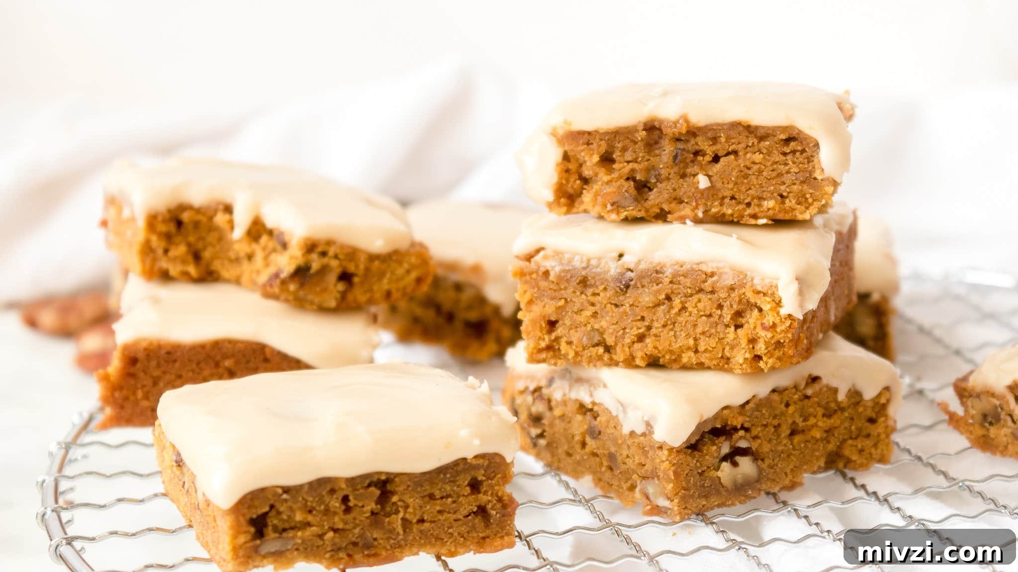 Pumpkin Blondies with Spiced Apple Cider Glaze 4 Easy Pumpkin Blondies Recipe with Toasted Pecan | Chenée Today