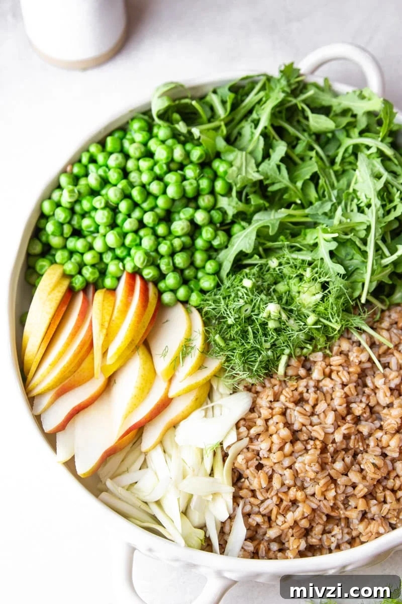 Farro Salad with Arugula Pear and Fennel