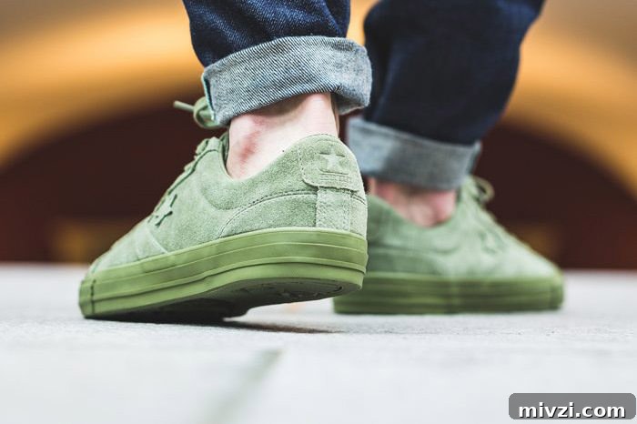 Converse Star Player Ox in Green: Stylish Picks and Outfit Ideas 3 Converse Star Player OX "Fatigue Green"