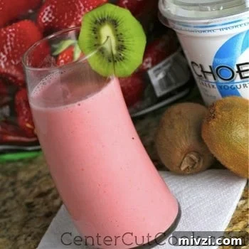 strawberry smoothie 2.jpg Strawberry smoothie