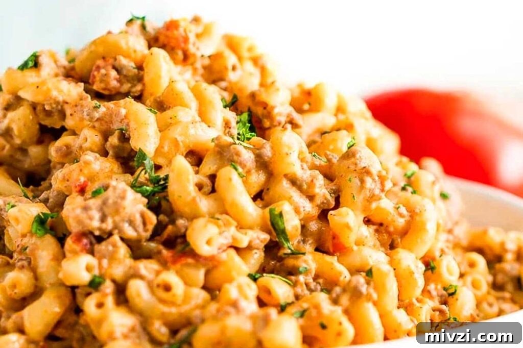 29 Cozy One-Pot Fall Dinners That Cut the Cleanup 24 A bowl of chili mac n cheese.
